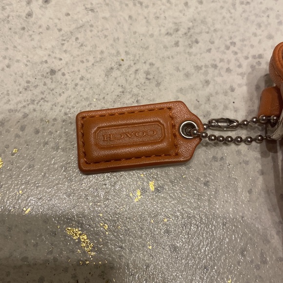 Coach metallic orange wristlet - Picture 4 of 6
